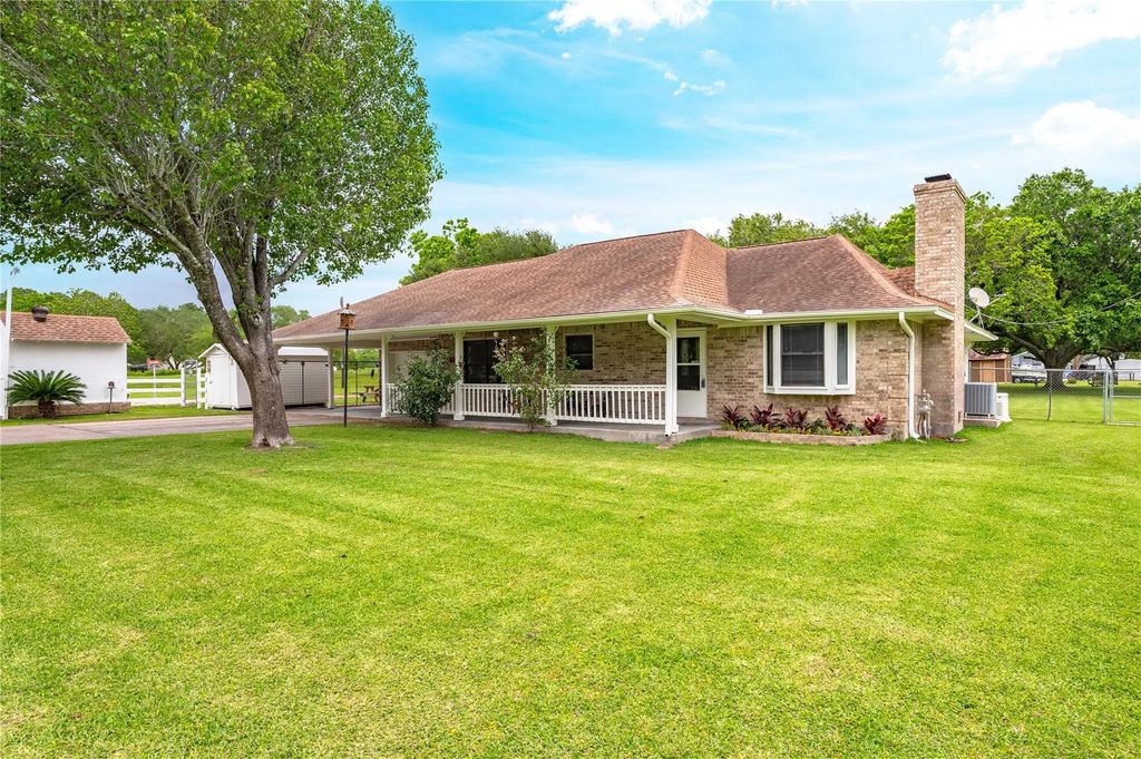 2517 Avenue L, Santa Fe