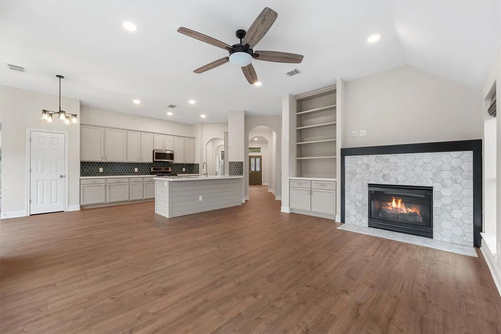 22 Wimberly Way, The Woodlands