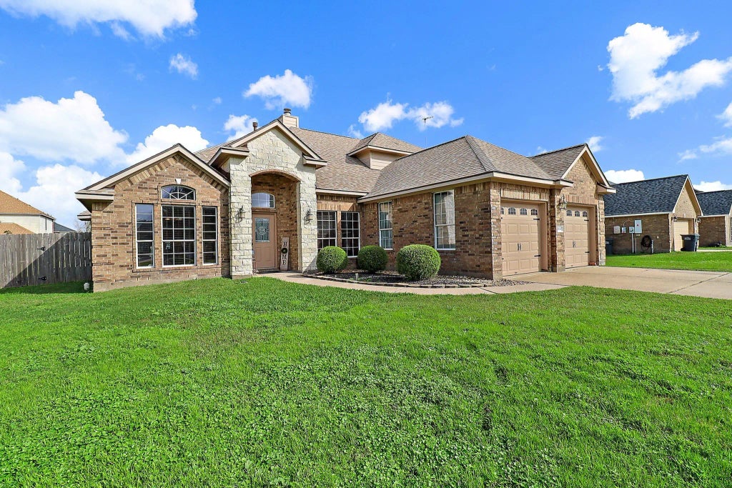 9618 Crestwood Drive, Baytown