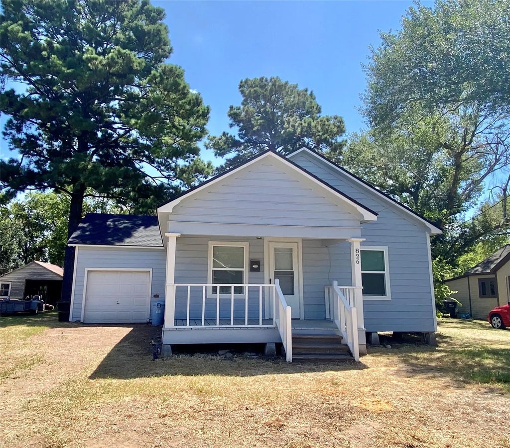 826 Fowlkes Street, Sealy