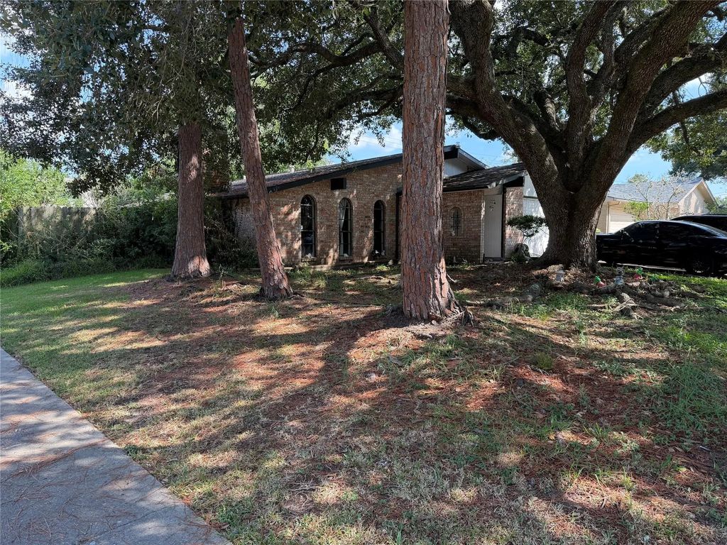 3103 Meadowview Drive, Missouri City
