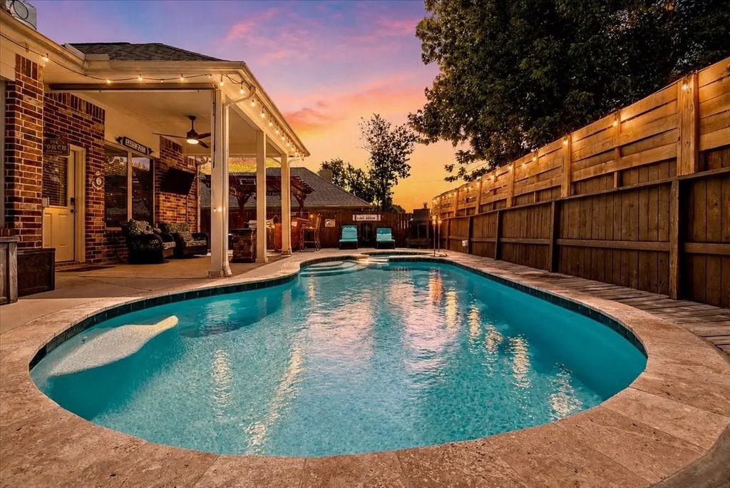 3726 Whisper Walk, Montgomery