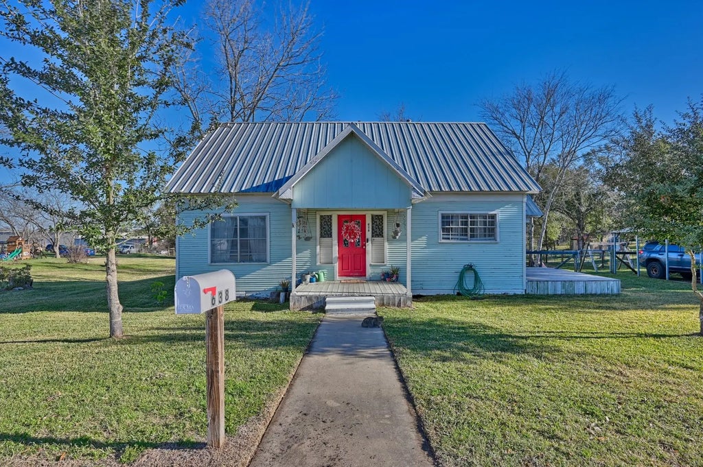 638 W Fisher Street, Bellville