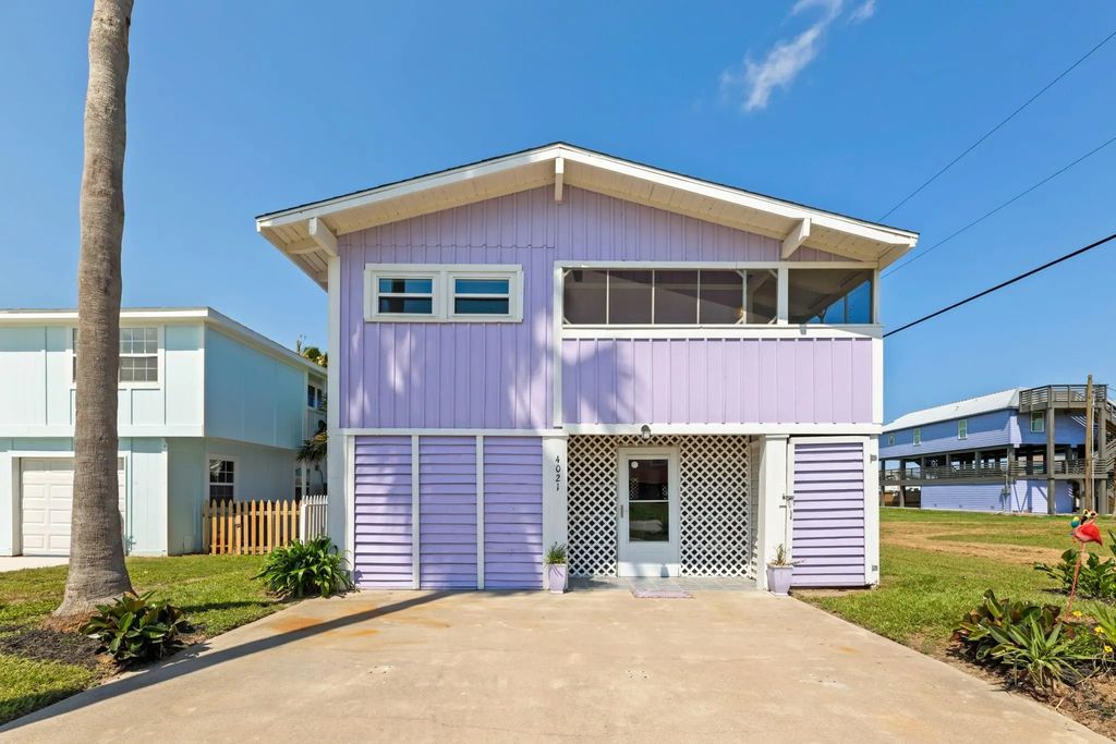 4021 Las Palmas Street, Galveston