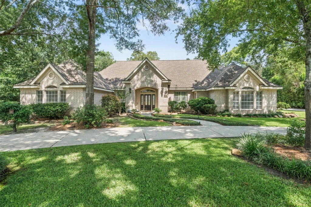 629 Stonewall Jackson Drive, Conroe