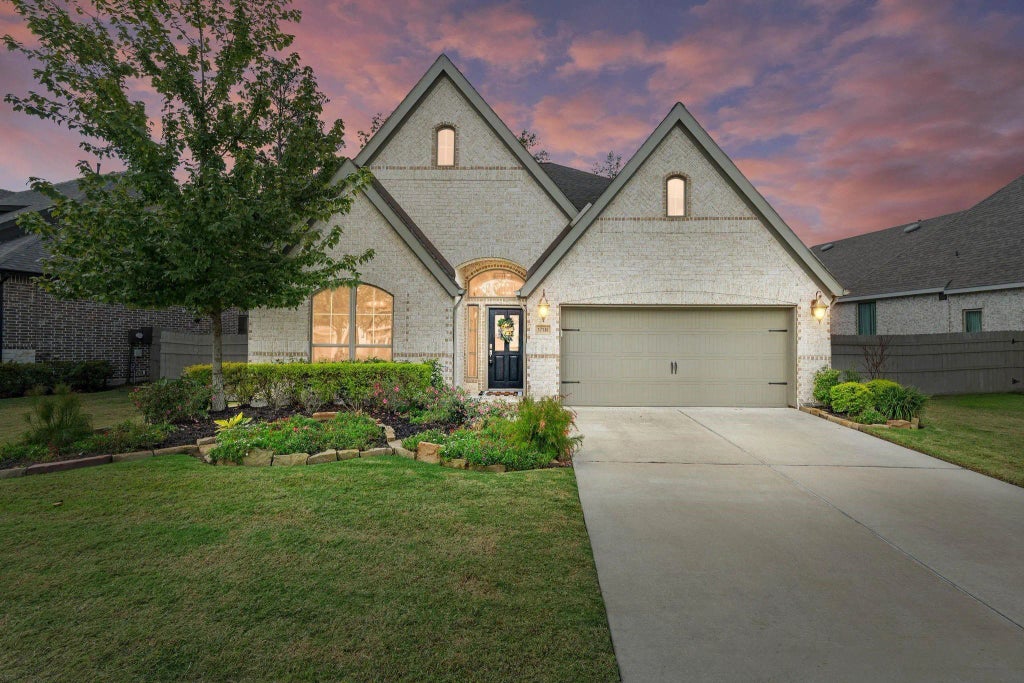 17130 Crimson Crest Drive, Conroe