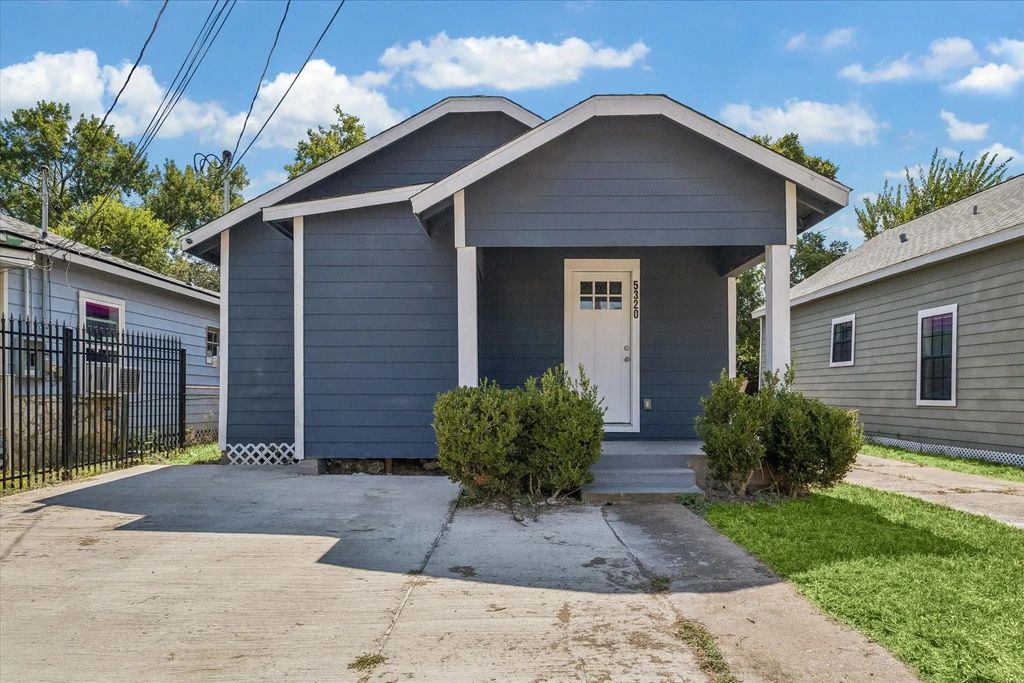 5320 Bell Street, Houston