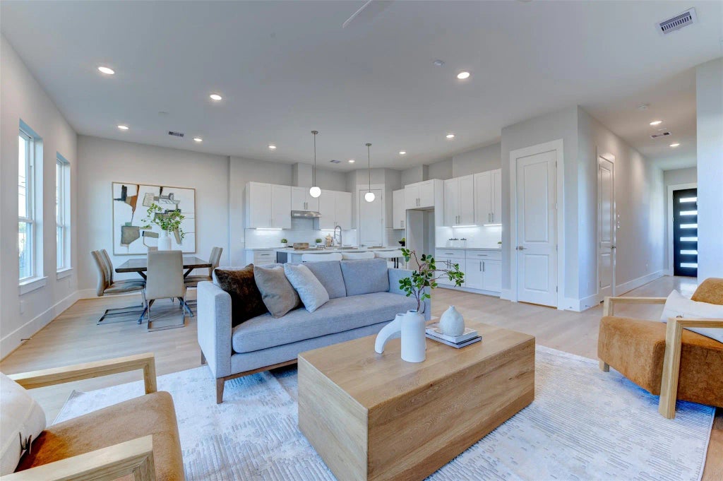 5142 Rosslyn Road, Houston