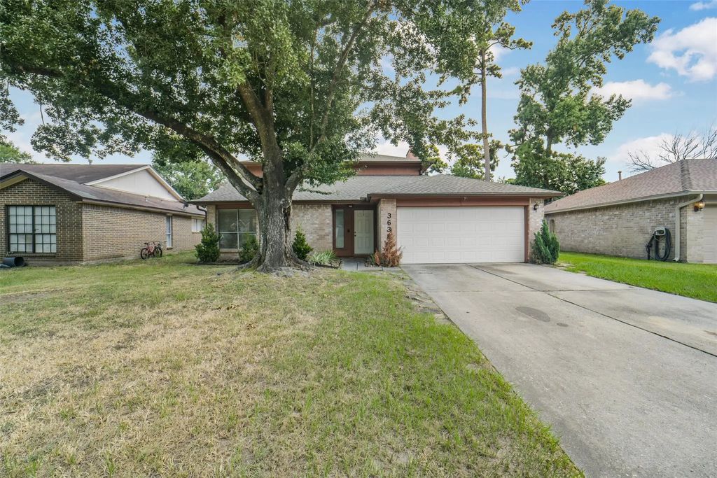 3638 Village Grove Drive, Humble