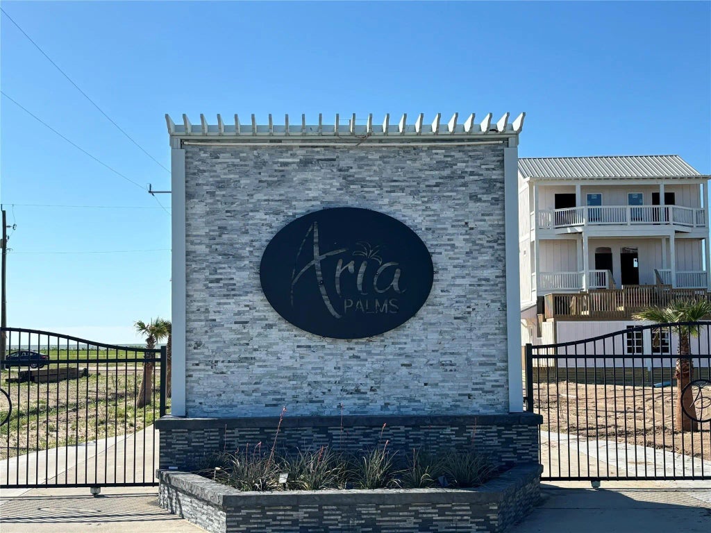 572 Annabelle Drive, Gilchrist