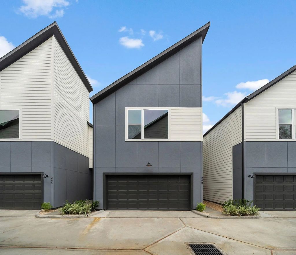 24 Bucan Street A, Houston