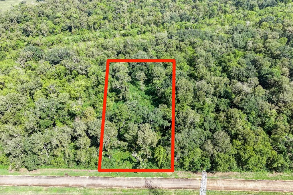 248 Middle Bayou Trail, Angleton