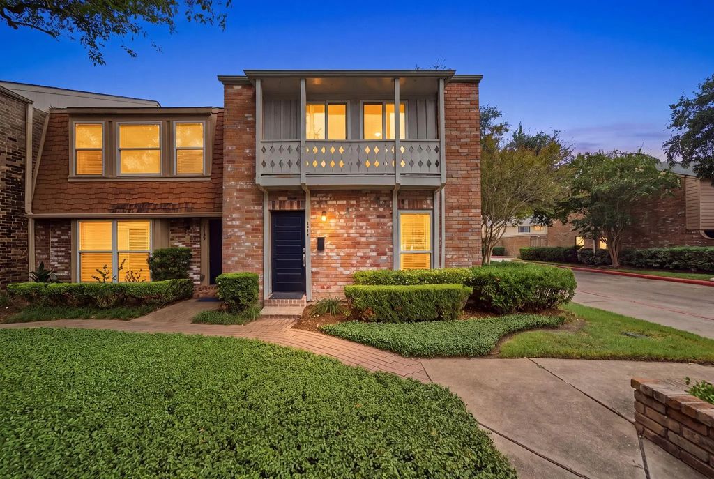 6441 Olympia Drive 121, Houston