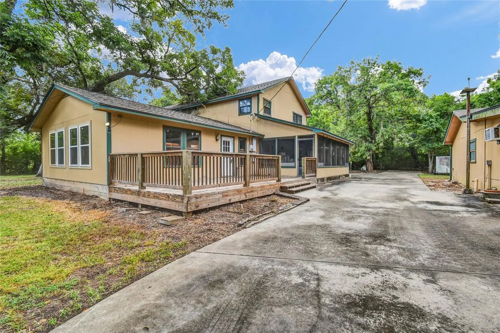 3852 County Road 704, Brazoria