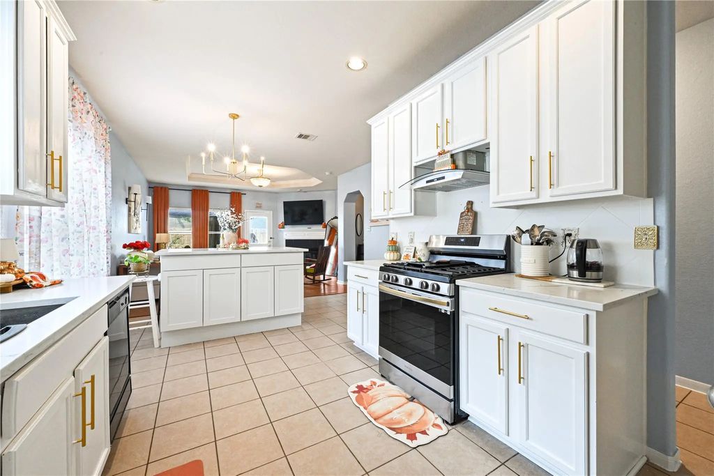 11618 Wingborne Lane, Cypress