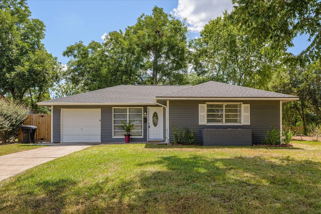9802 Carmalee Street, Houston