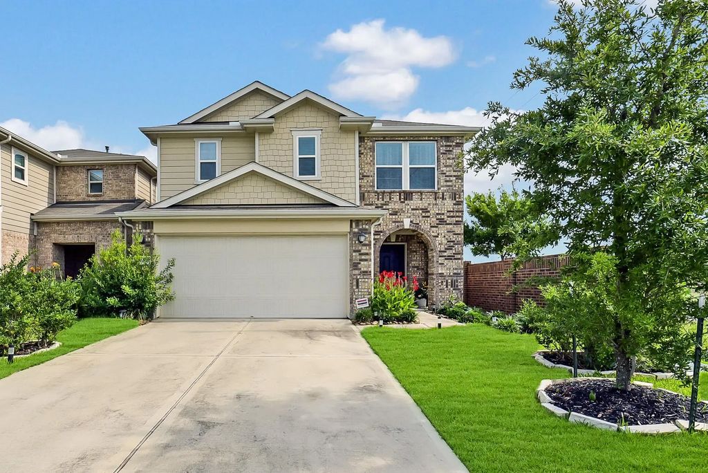 16502 Live Oak Canyon Drive, Houston