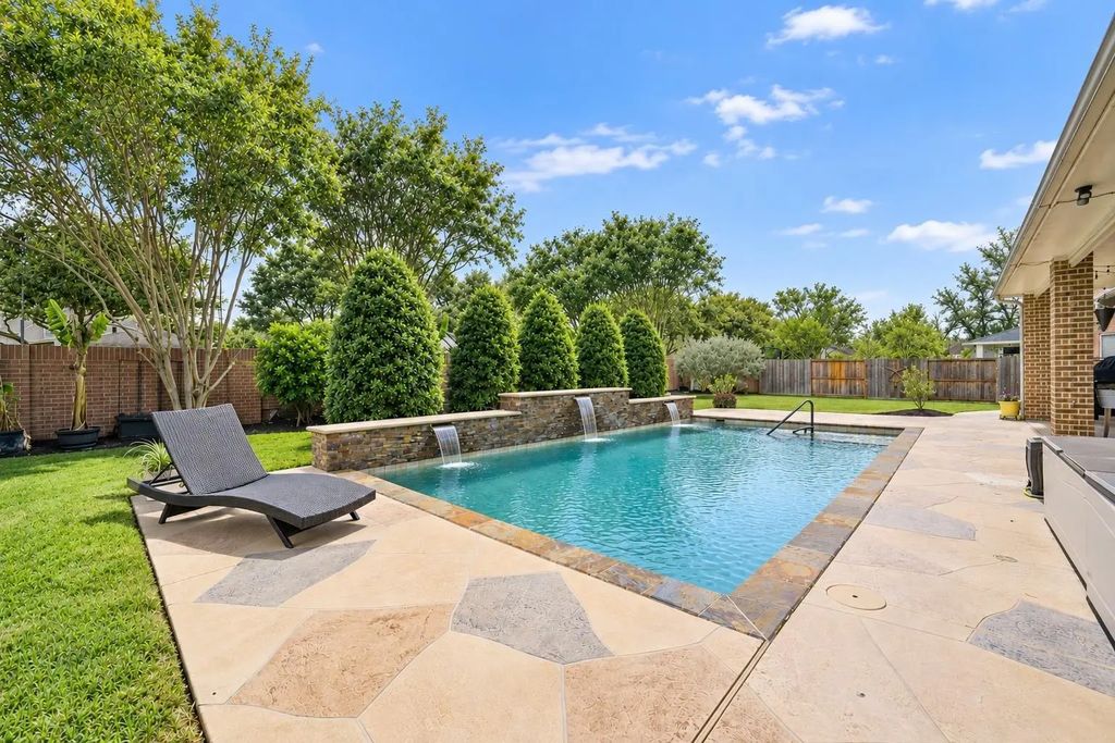 21214 Redcrest Manor Drive, Richmond