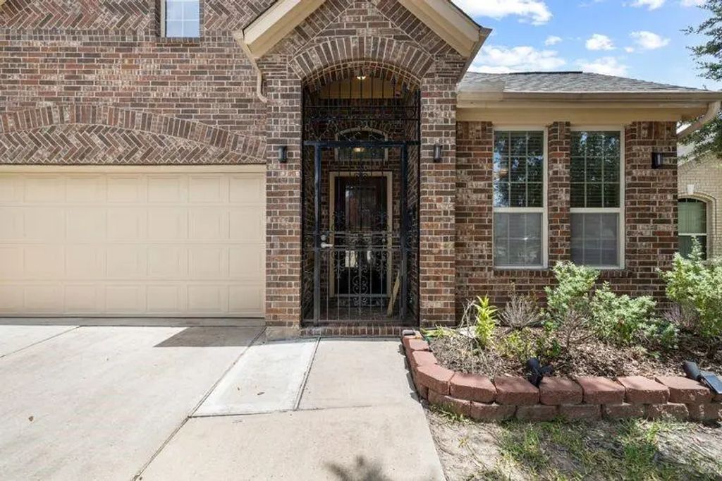 12610 Redbud Villa Lane, Houston