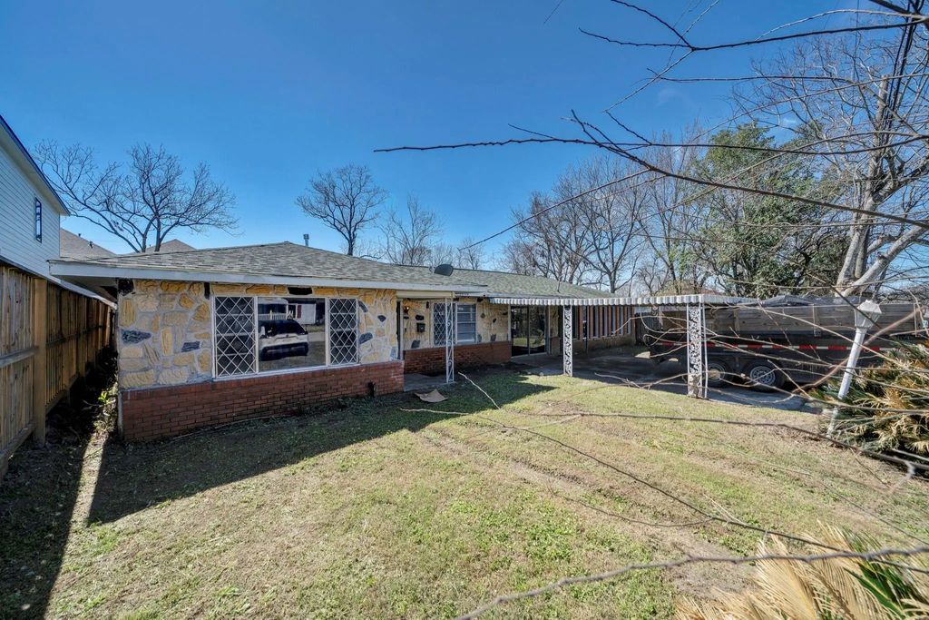 3826 Noah Street, Houston