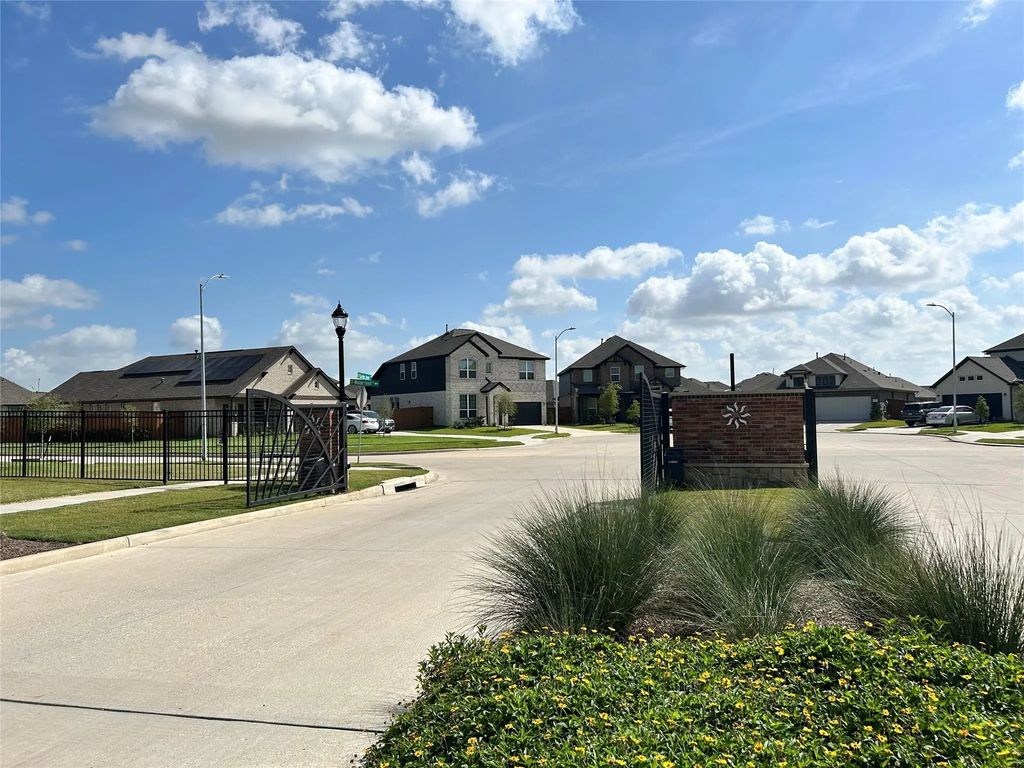 2437 Fairway Harbor Drive, Katy