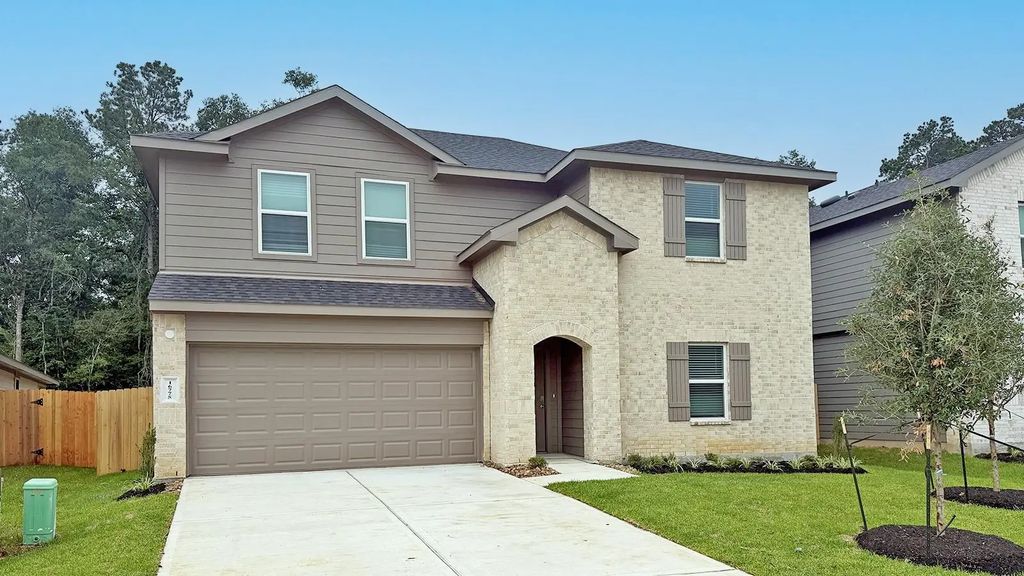 16775 Country Roots Avenue, Conroe