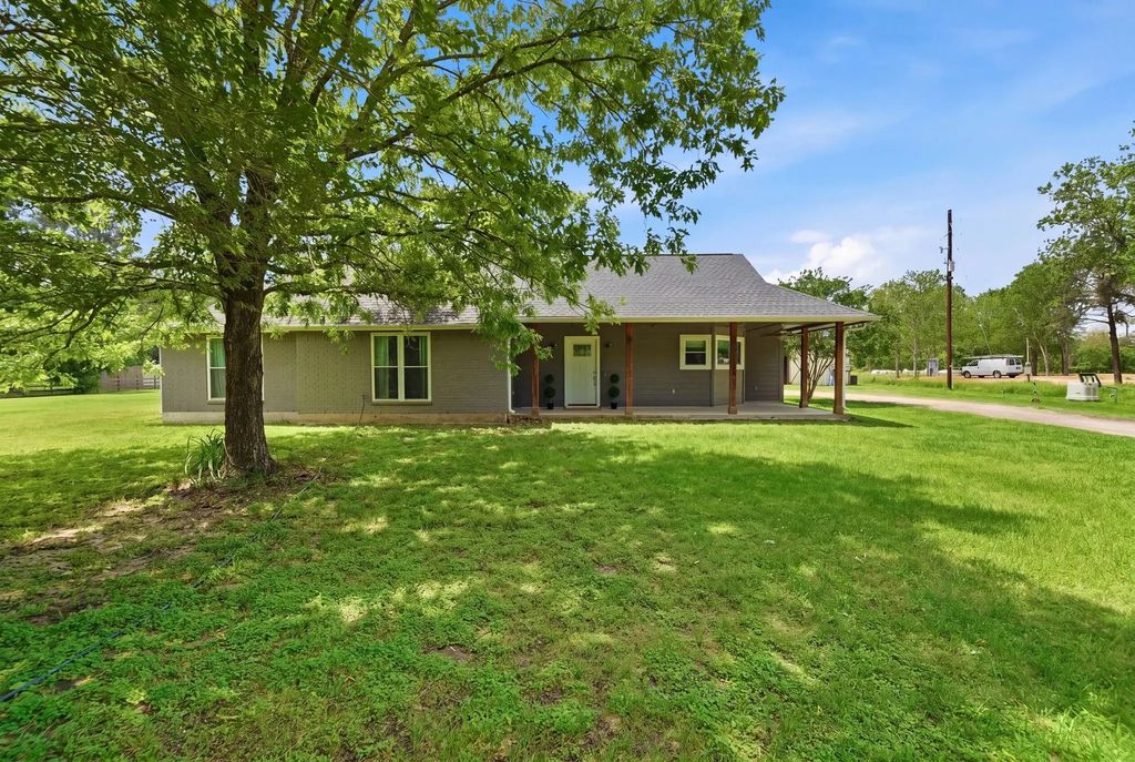 19819 Hampton Wood Drive, Tomball