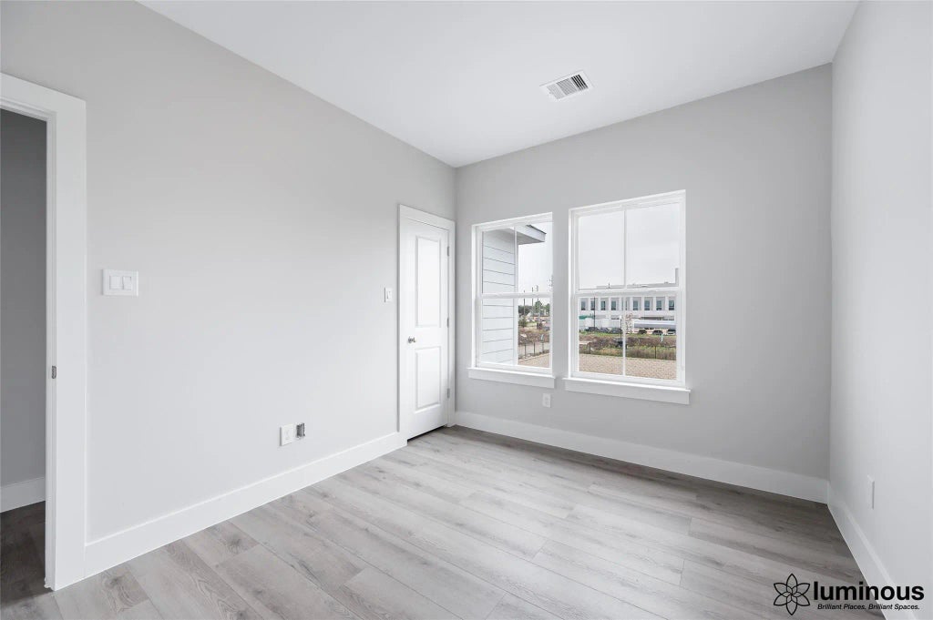 6702 Metro Boulevard 12, Houston