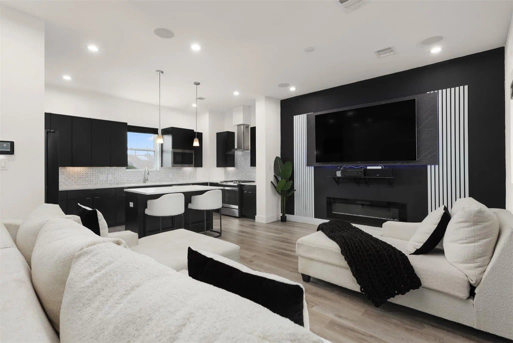 500 Schweikhardt Street A, Houston