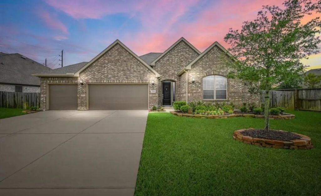 7506 Thornberry Springs Lane, Richmond