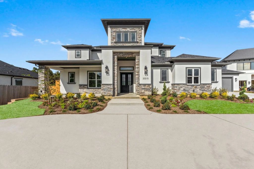 23315 Vista De Tres Lagos Drive, Spring