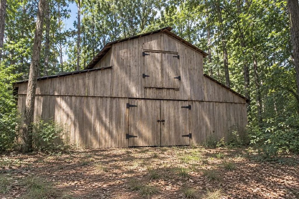 525 County Road 3016, Dayton