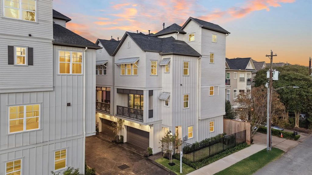 4026 Blossom Street, Houston