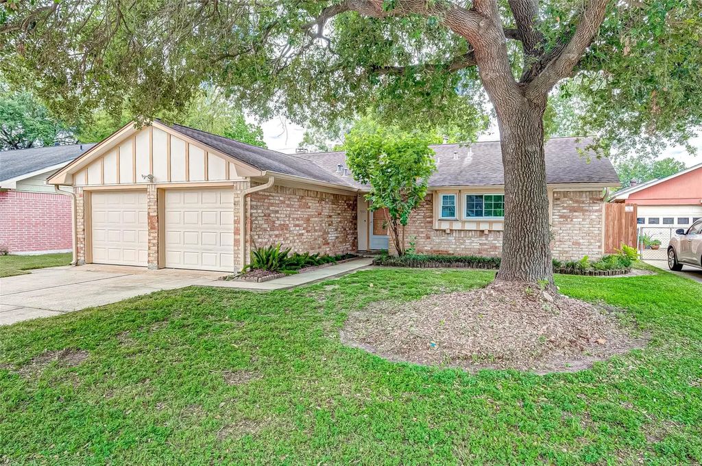 5806 Chrystell Lane, Houston