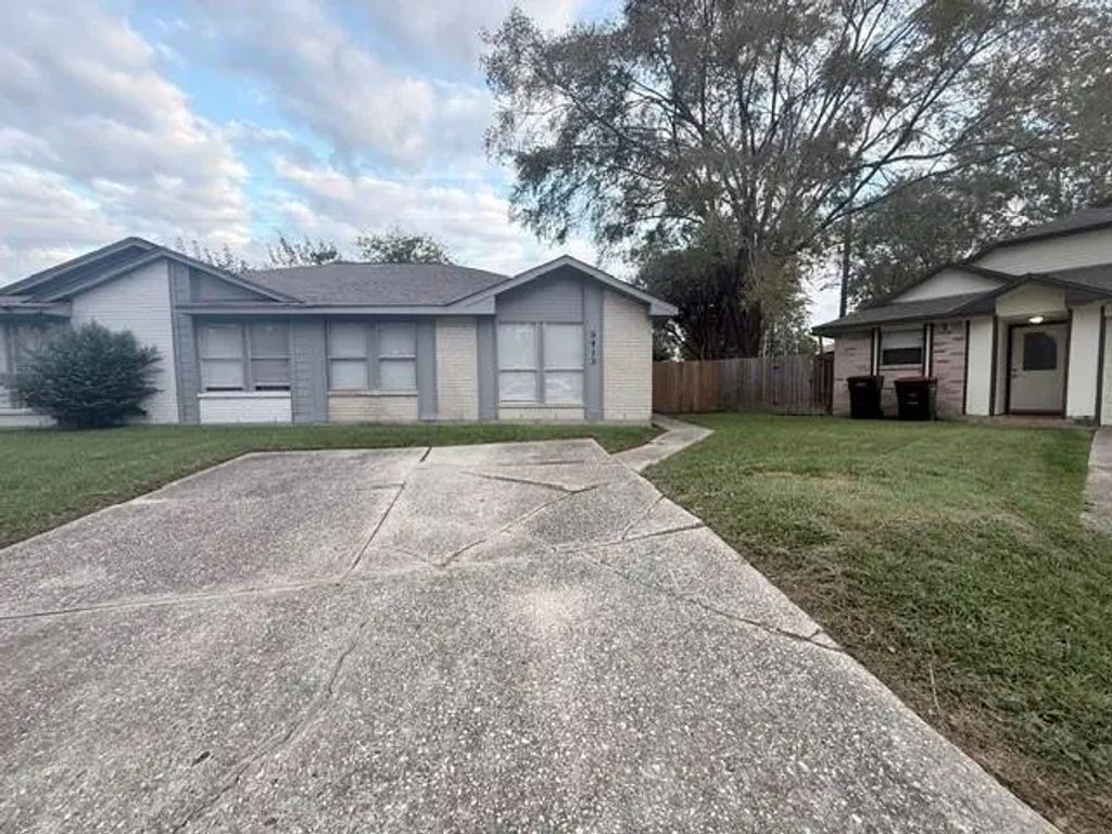 5413 Diane Court, Spring