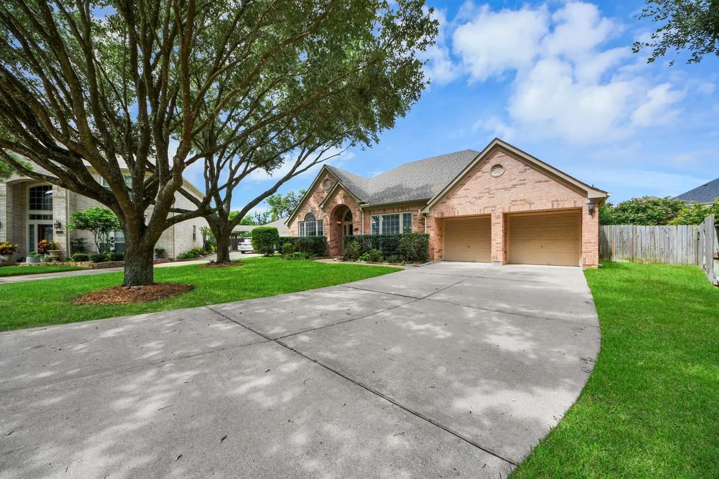 16635 Lasting Shadow Circle, Houston