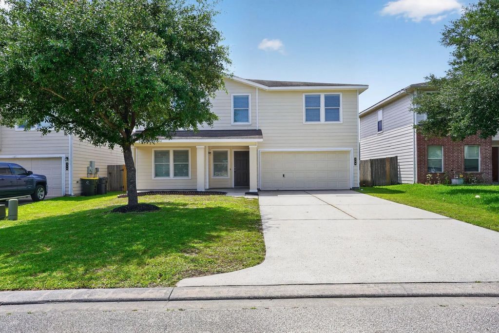 314 Falling Pine Drive, Conroe