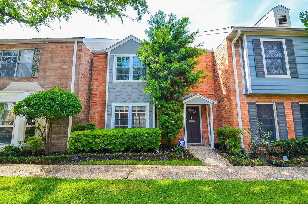 1549 W Sam Houston Parkway S, Houston