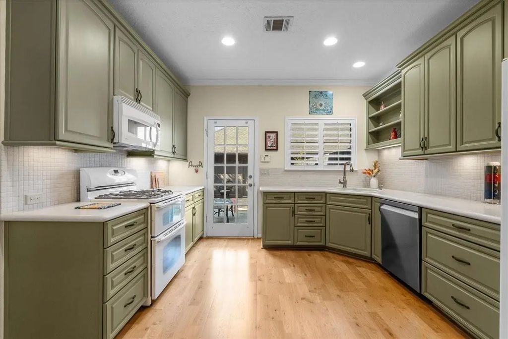 2242 Gemini Street, Houston