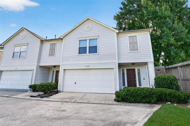 2735 Woodridge Manor Drive, Houston
