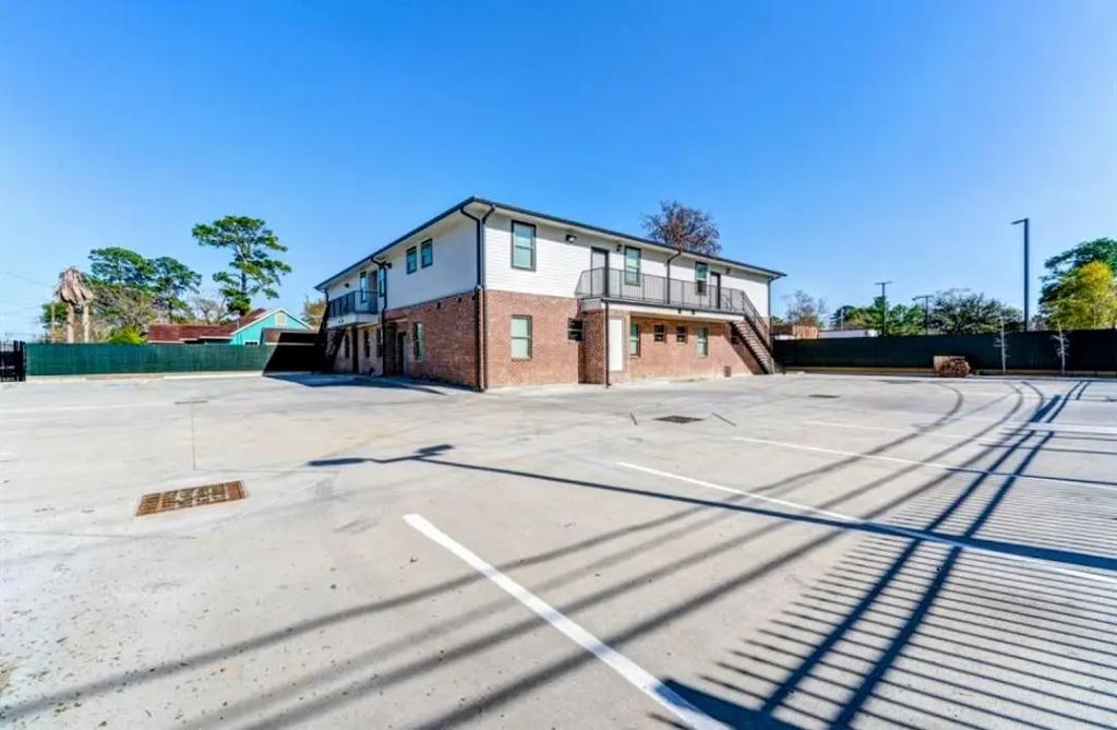 2906 Berry Road 5, Houston
