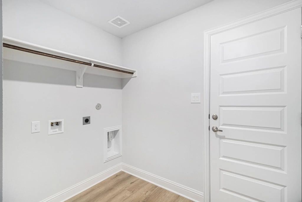 9 Keystone Court, Angleton
