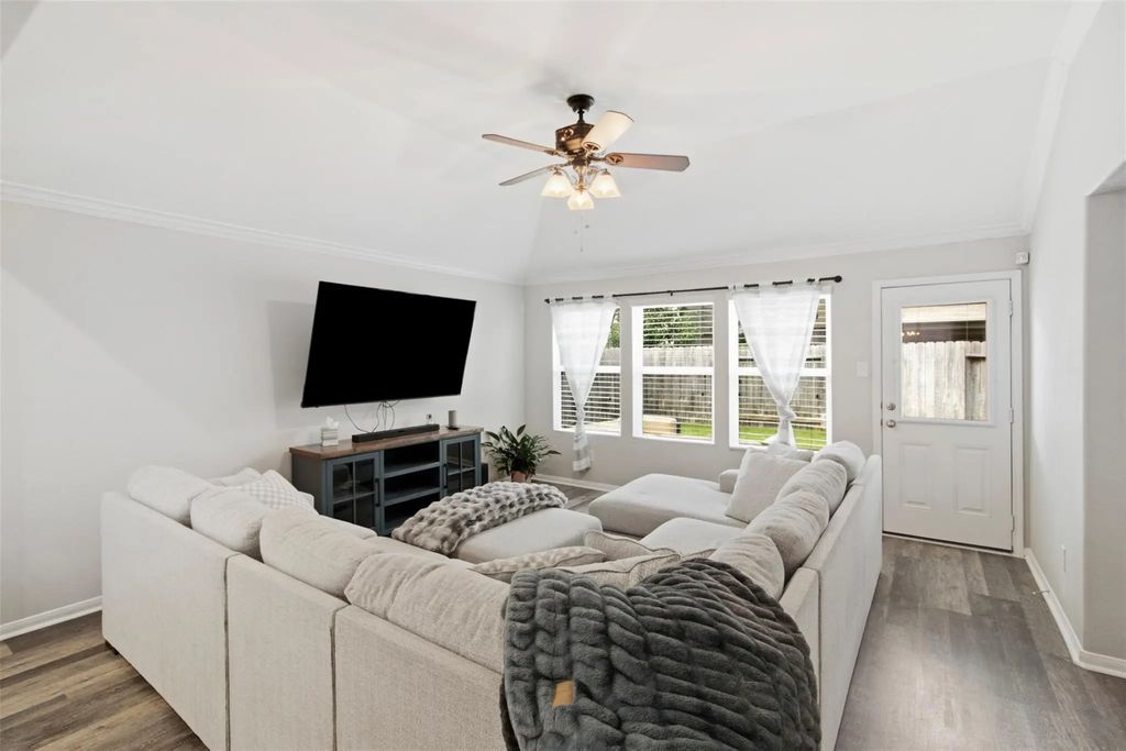 9951 Chimney Swift Lane, Conroe