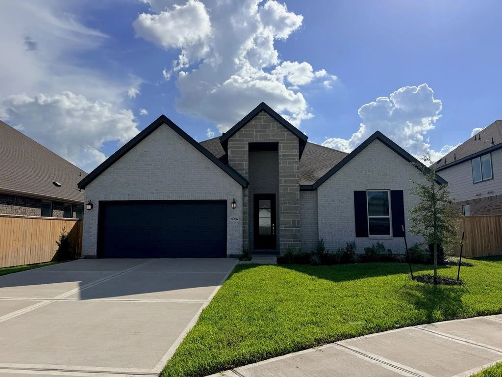 8006 Serene Meadow Lane, Richmond