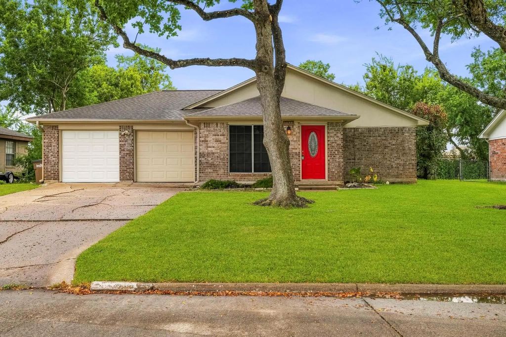 3809 Wood Sorrel Drive, Dickinson