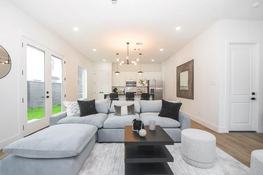 6541 Sealey Street, Houston