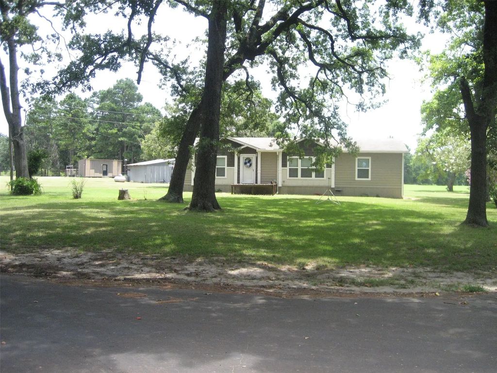 2279 An County Road 1209, Grapeland