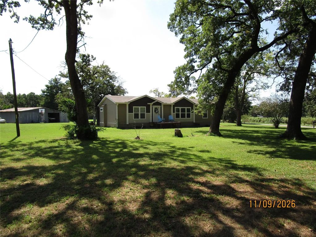 2279 An County Road 1209, Grapeland