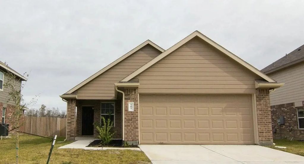 909 Harvest Salt Lane, La Marque