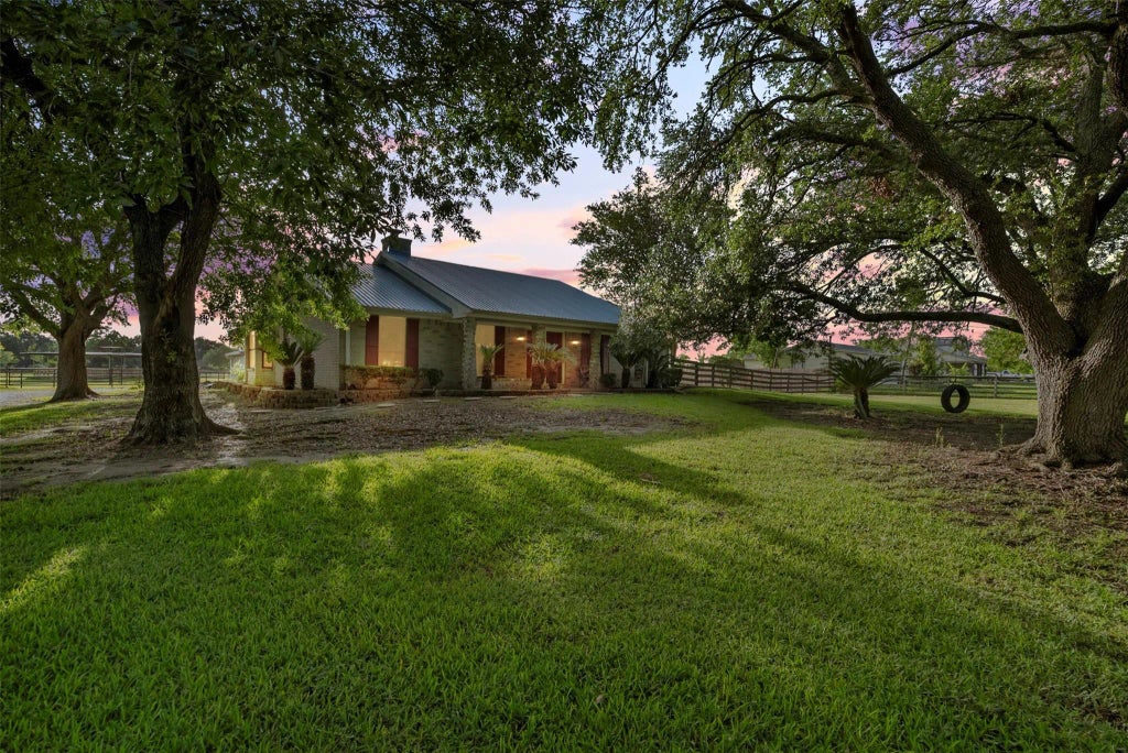 6516 Mcginnes Road, Santa Fe